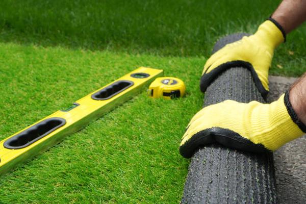 Step-by-Step Guide to Installing Artificial Grass in Your Yard